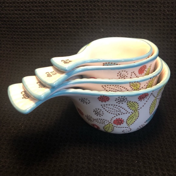 Dutch Wax 4pc nesting measuring cups - Picture 2 of 6